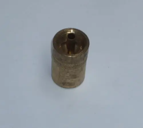 Bronzefarbenes Bypass-Überströmventil von Daikin mit einem runden, stabilen Gehäuse und einem zentralen Durchgang.